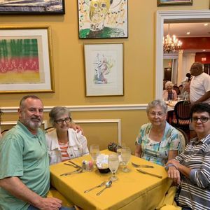 Meet your Posher, Penny n chuck